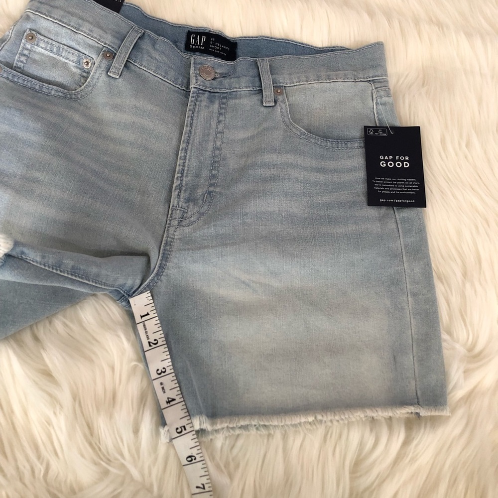 Gap Denim Stretch Mid Rise 5” Raw Hem Shorts NWT - Picture 6 of 8